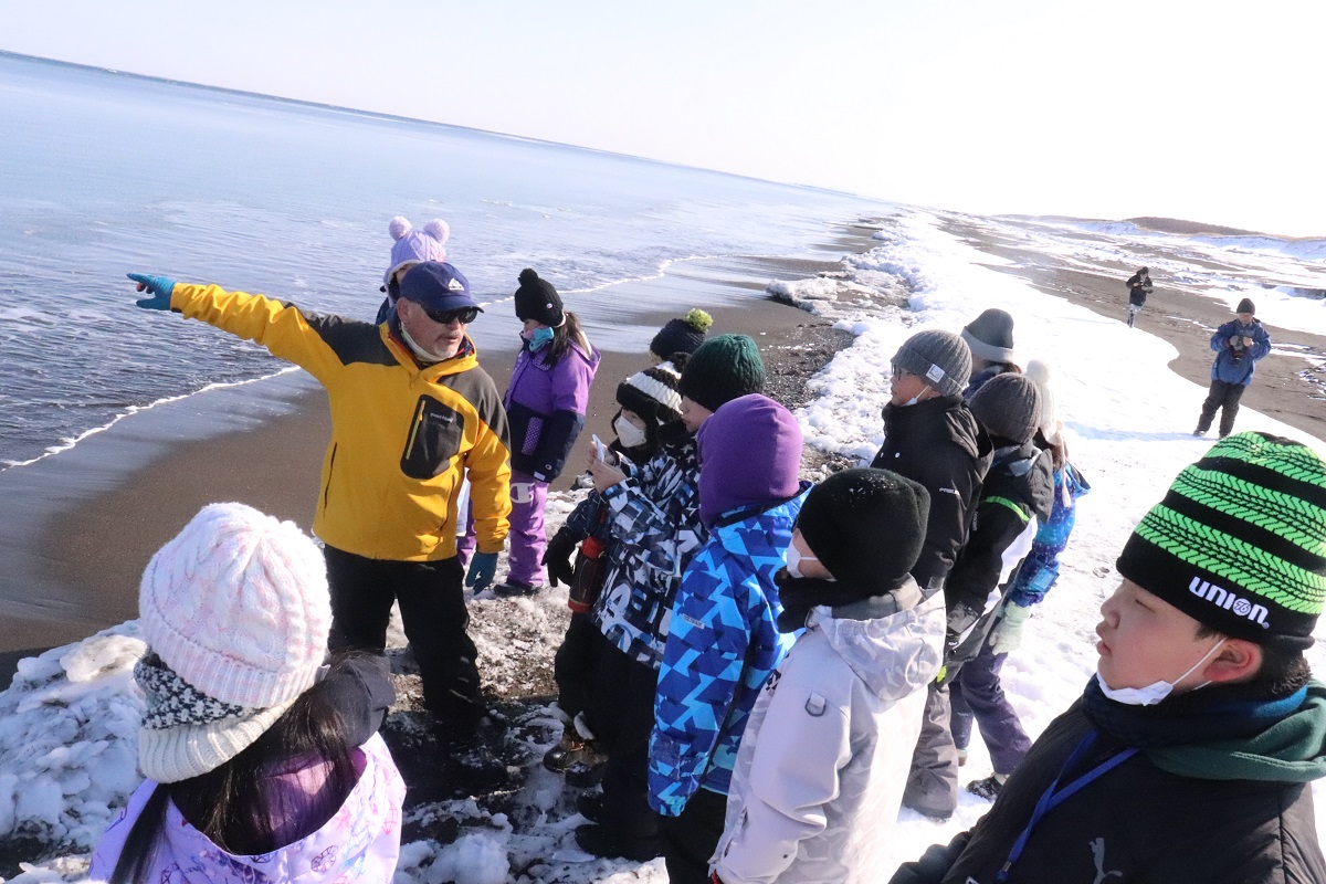 オホーツク海に流氷を発見